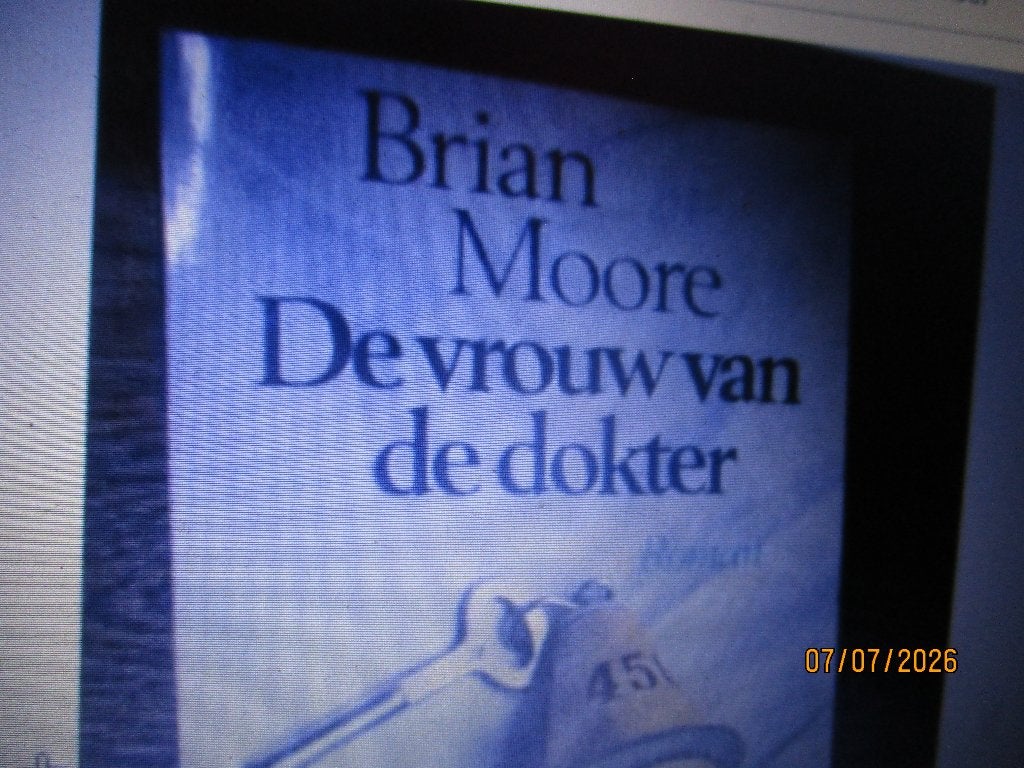 de vrouw van de dokter Brian Moore 9026979940 ##, Ophalen of Verzenden, Gelezen