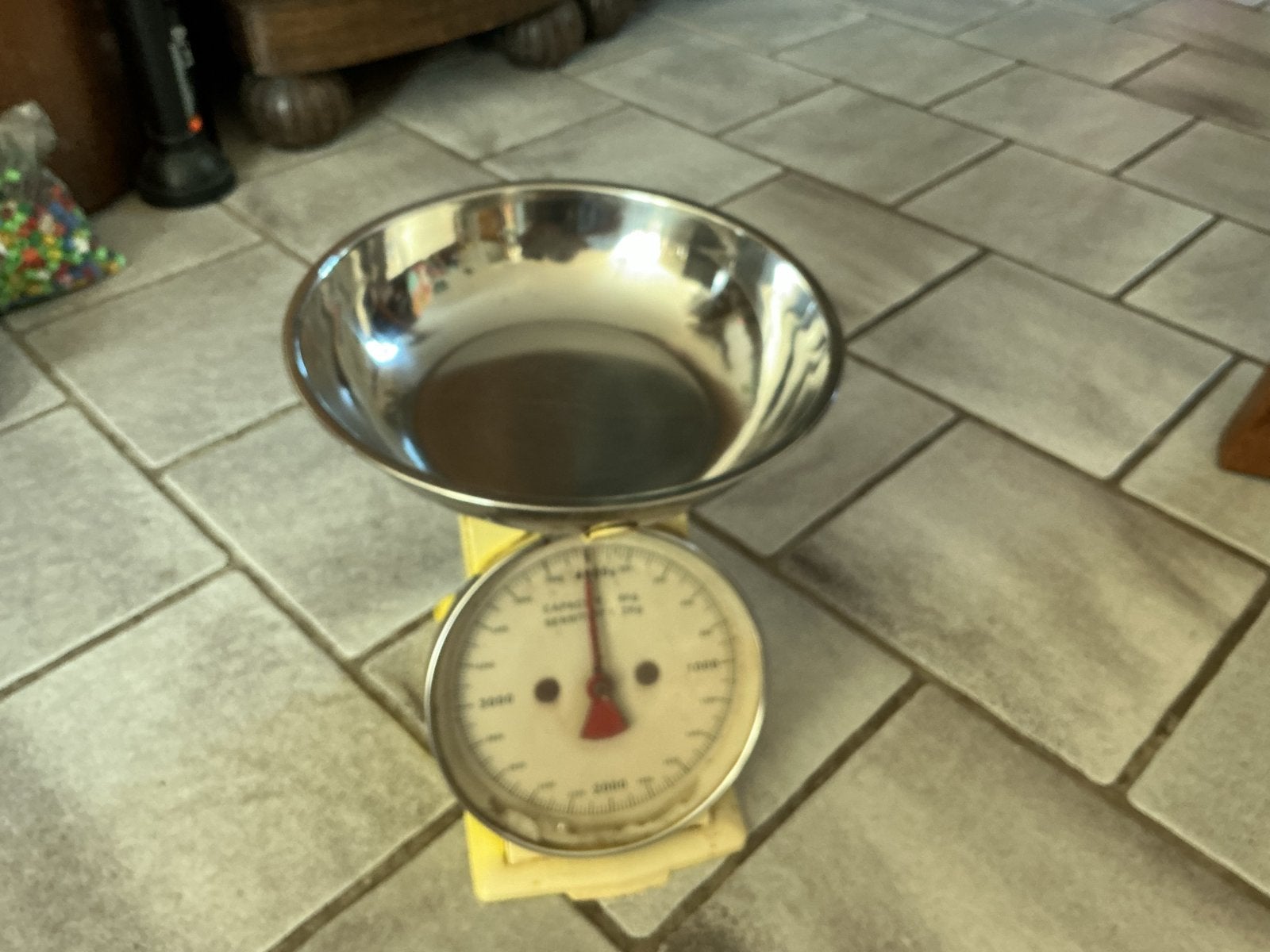 Vintage Keukenweegschaal - Analoog, Geel, 4kg Capaciteit, Witgoed en Apparatuur, Keukenweegschaal, Ophalen of Verzenden, Gebruikt