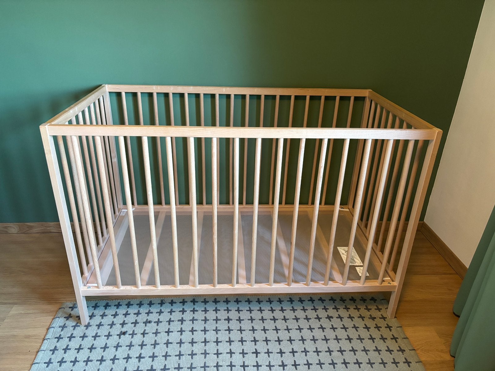 Ledikant 60x120 hout ikea Sniglar, Kinderen en Baby's, Babywiegjes en Ledikanten, Ophalen, Gebruikt, Ledikant