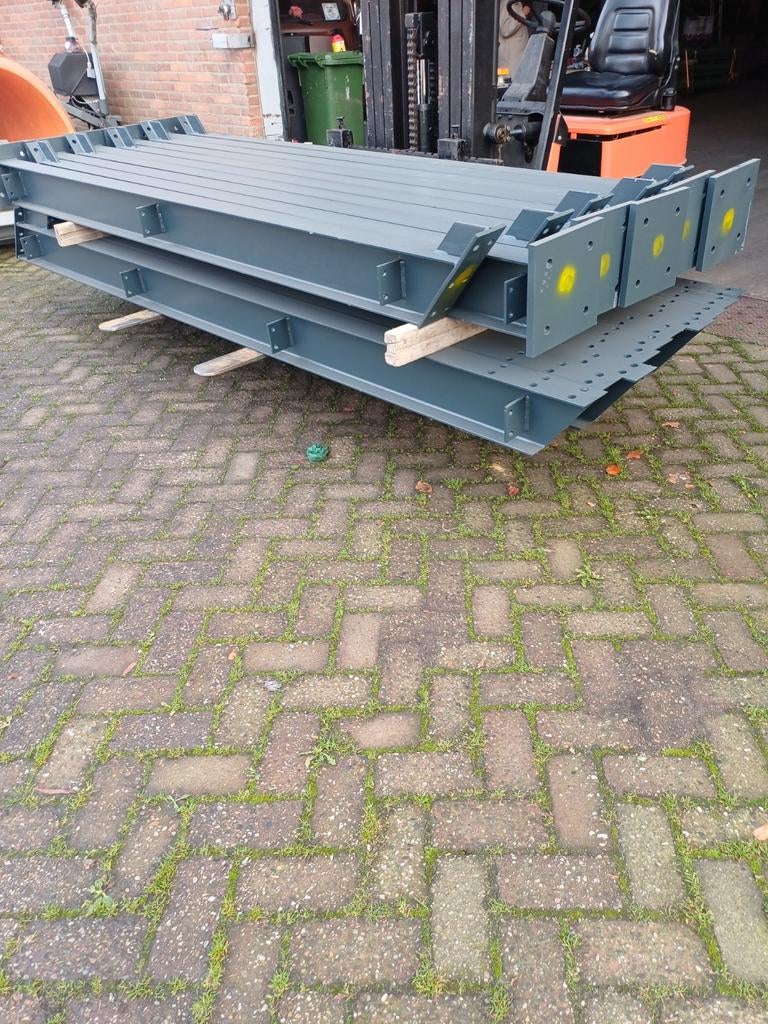 Spanten Loods Staalconstructie 8m breed vergunningsvrij !, Ophalen, Nieuw, IJzer