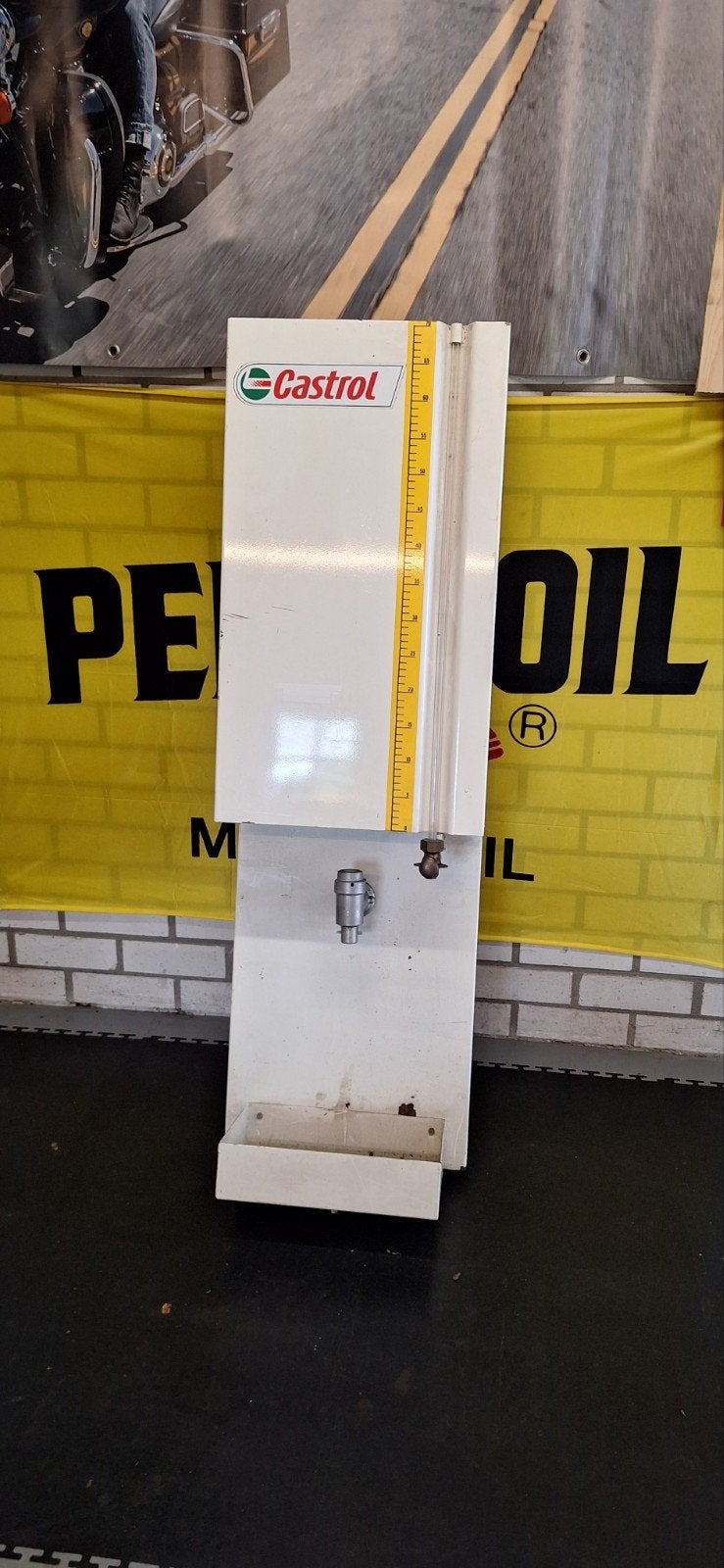 Oude Castrol oliebar - Industrieel vintage decor, Ophalen