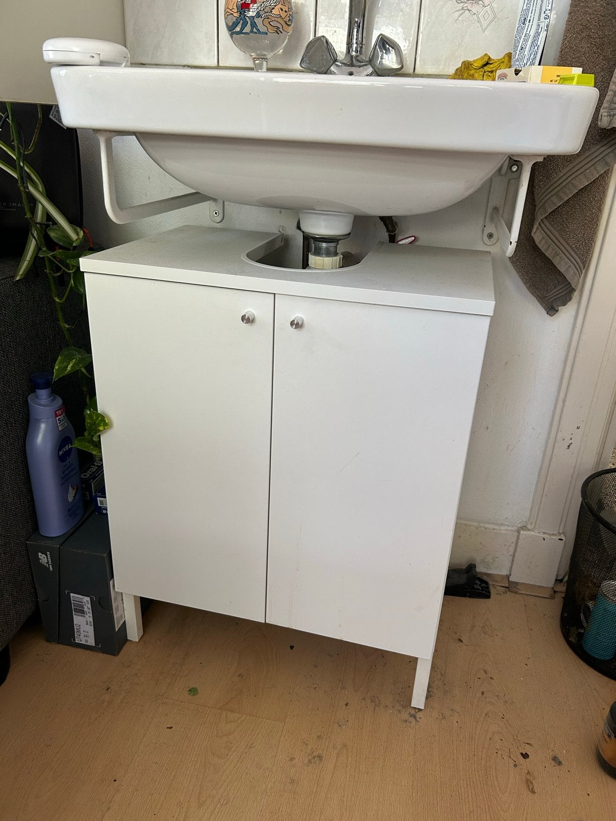Wastafelkast kast Nysjön ikea - Wit, compact en praktisch, Ophalen, Minder dan 50 cm, Zo goed als nieuw, Minder dan 100 cm