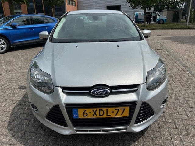 Ford Focus 1.6 EcoB. Titanium NAVI CRUISE CLIMA NAP!, Focus, Stof, Gebruikt, 4 cilinders