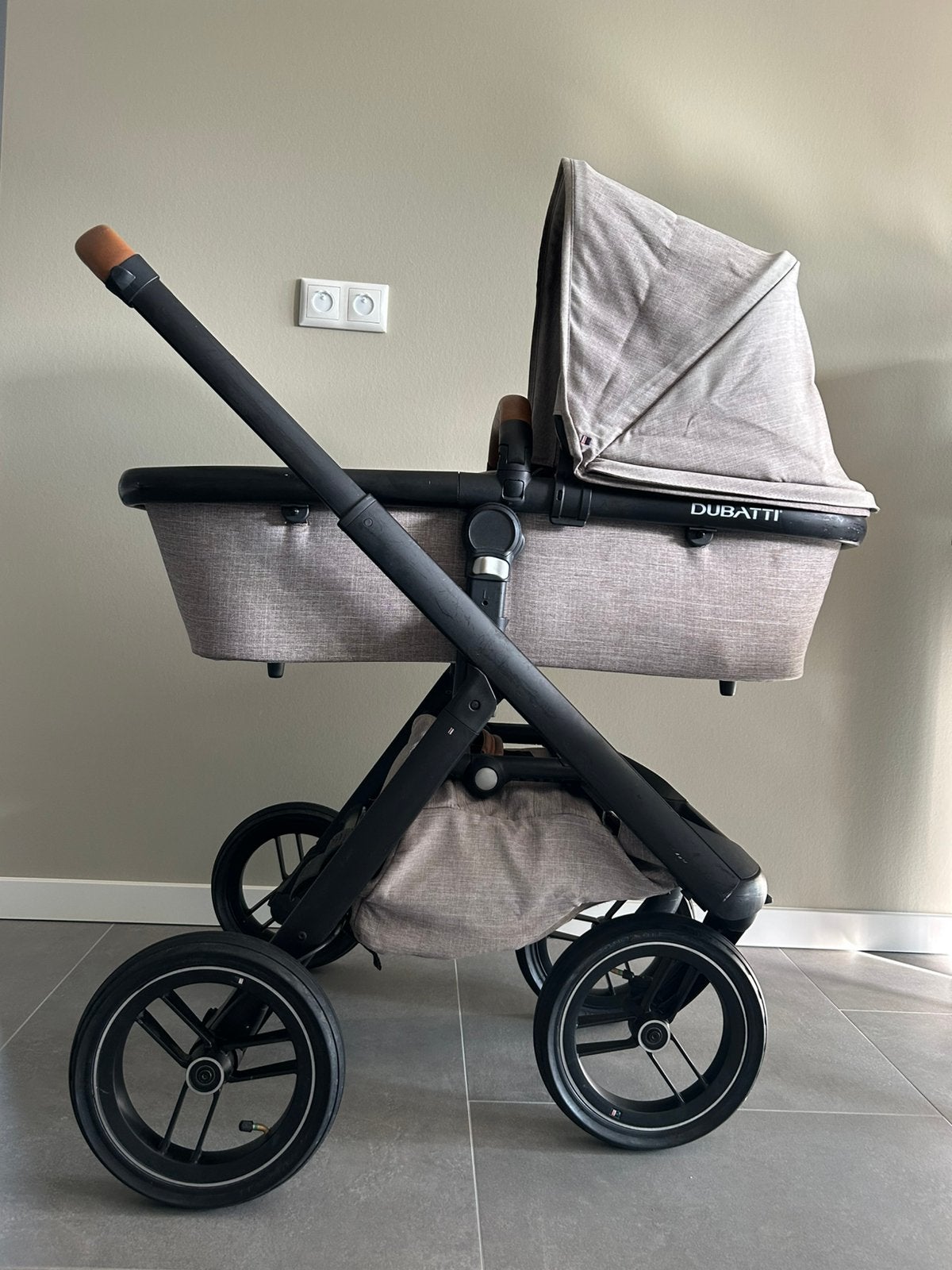 Dubatti 2-in-1 kinderwagen, compleet met voetenzak en hoes, Kinderen en Baby's, Gebruikt, Kinderwagen, Overige merken, Verstelbare duwstang