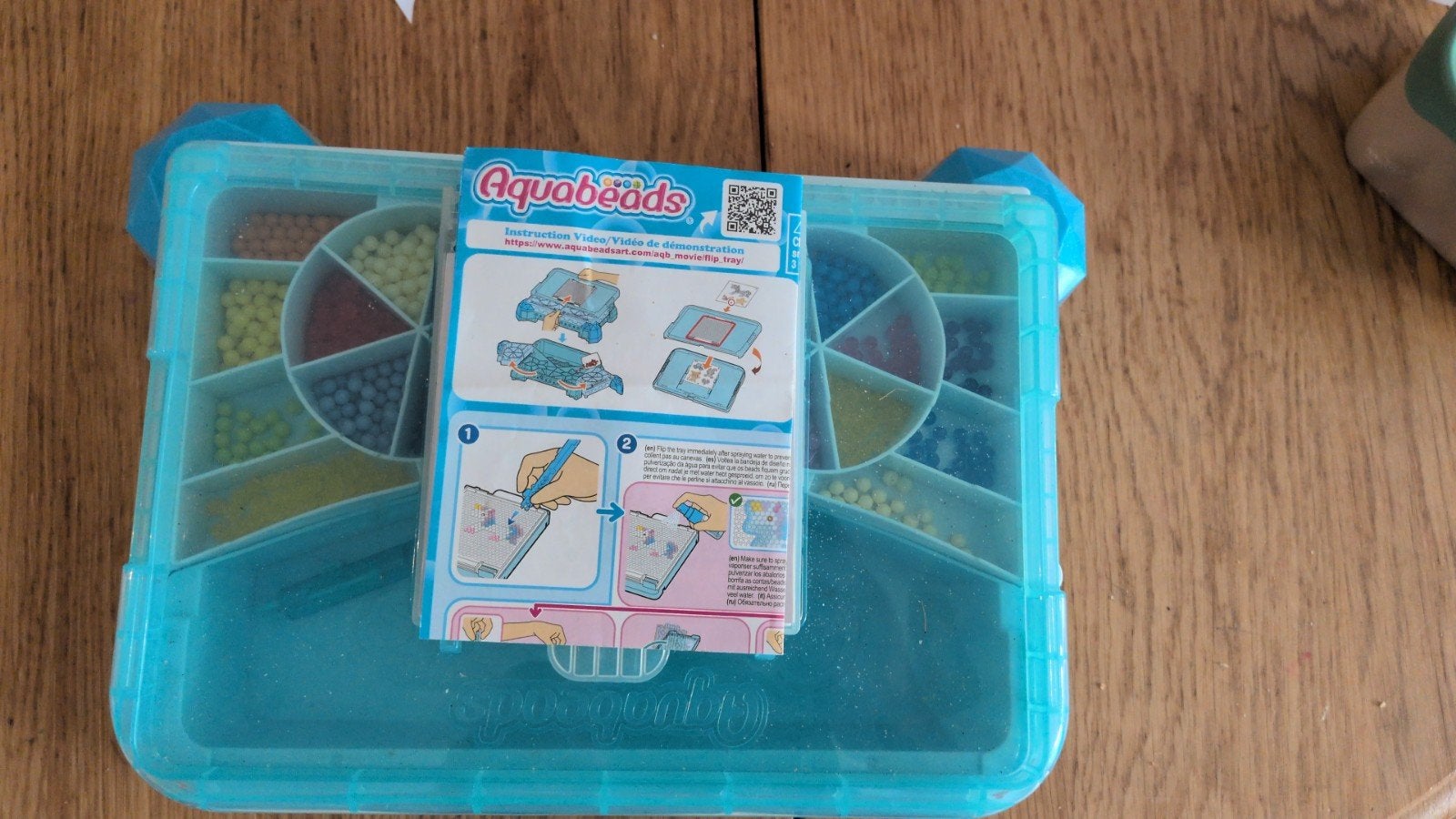 Aquabeads Koffer met kralen en accessoires, Ophalen of Verzenden, Zo goed als nieuw, Knutselen