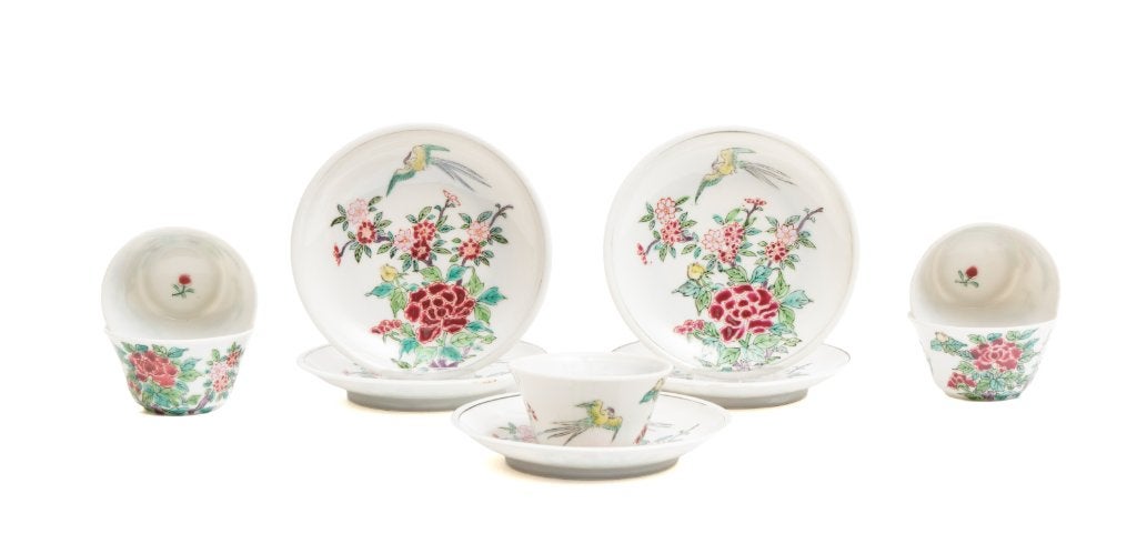 Chinese Famille Rose kopjes en schotels , 19e eeuw, Ophalen of Verzenden