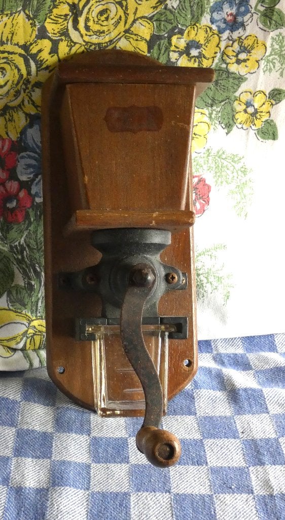 oude koffiemolen/ houten koffiemolen, Ophalen of Verzenden