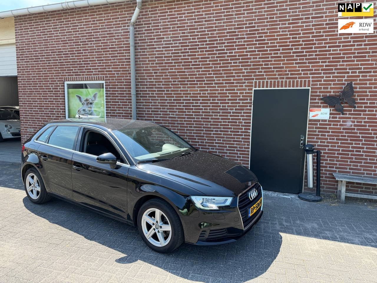 Audi A3 Sportback 1.0 TFSI Airco, PDC, Cruise control, Voorwielaandrijving, Stof, Gebruikt, Zwart