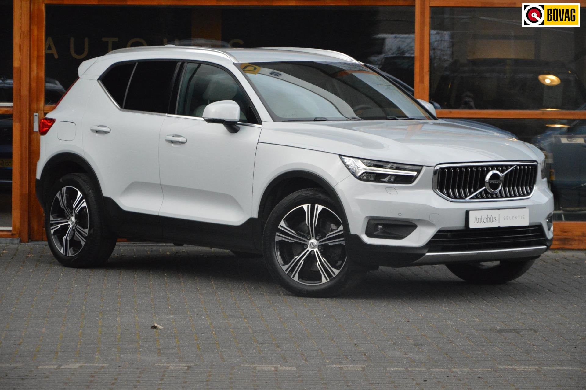 Volvo XC40 T5 Recharge Inscription | Pilot-assist | Camera |, Gebruikt, Beige, Wit, Bedrijf