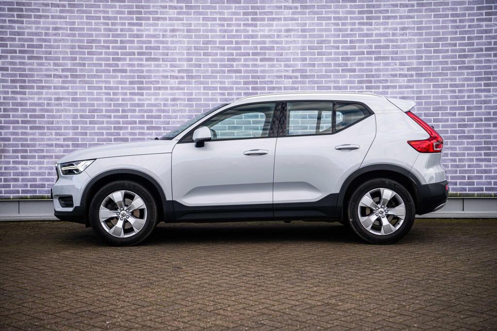 Volvo XC40 T3 Momentum Pro Aut | Navigatie | Trekhaak | Crui, Auto's, Volvo, 12 maanden, Gebruikt, Euro 6, 163 pk