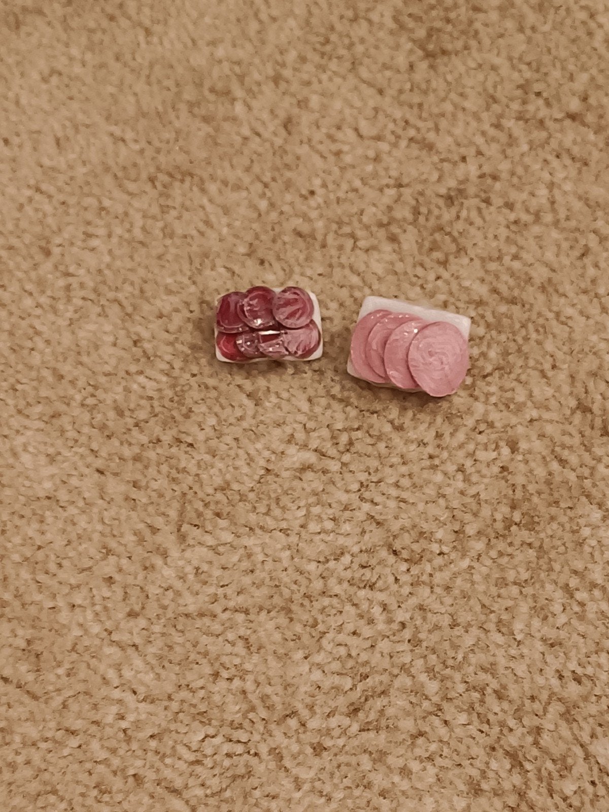 Twee schaaltjes  met beleg Poppenhuis 1:12, Ophalen of Verzenden, Zo goed als nieuw, Poppenhuis