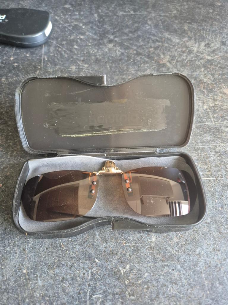 Vintage Clip-on Sunglasses Polaroid, Ophalen of Verzenden, Gebruikt, Zwart, Overige merken