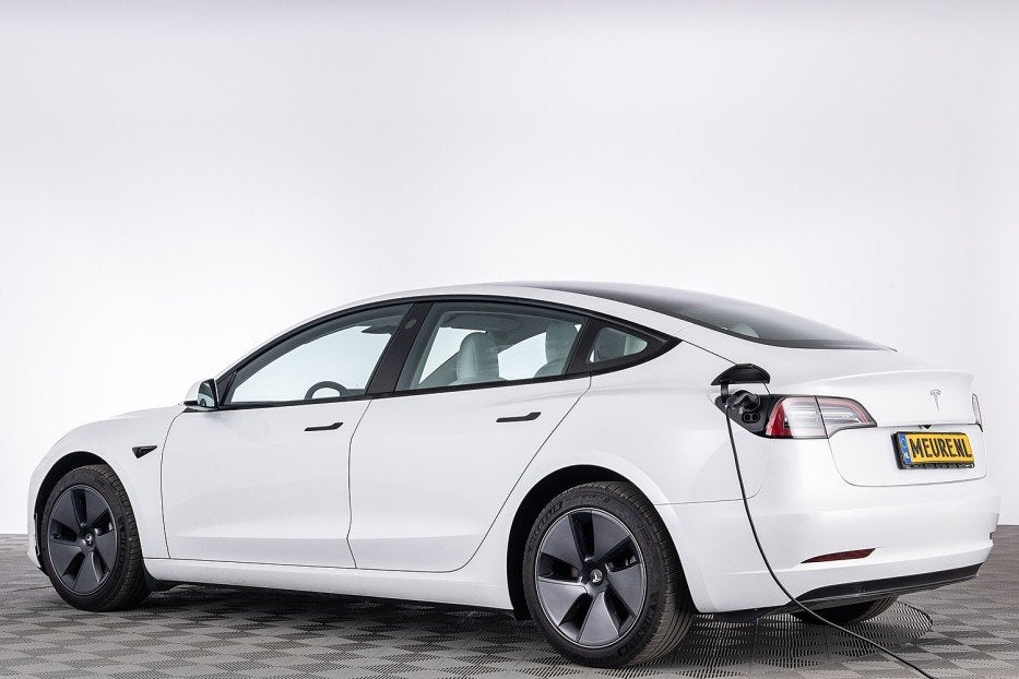 Tesla Model 3 Standard RWD Plus 60 kWh *SOH 94.7%* WIT LEDER, Automaat, 12 maanden, Gebruikt, Euro 6
