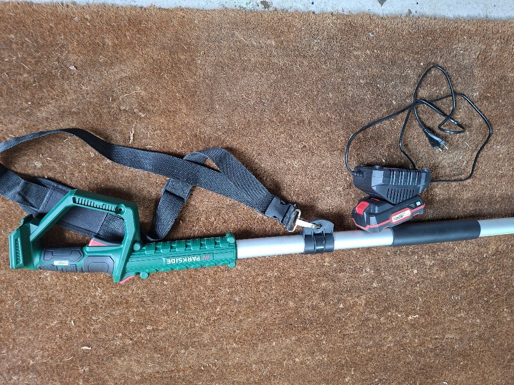 Telescoop heggeschaar, Ophalen, Accu