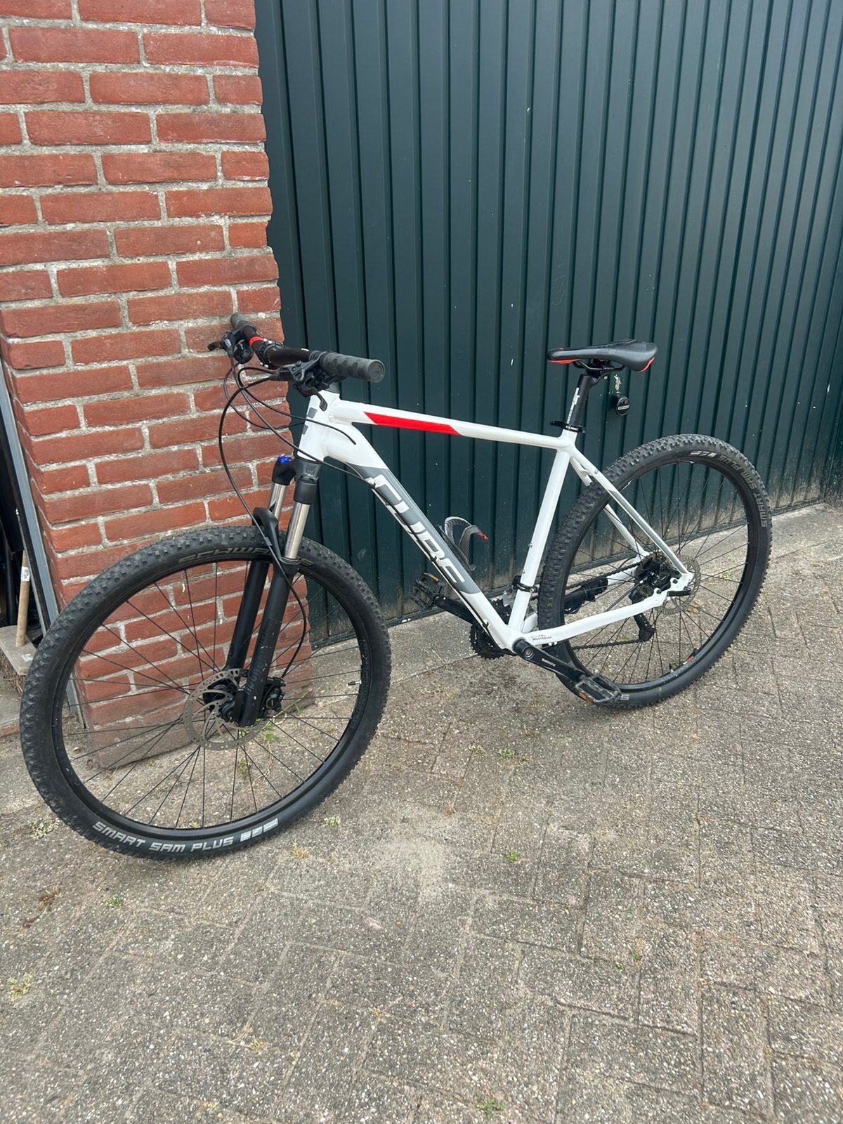 Cube aim, Fietsen en Brommers, Fietsen | Mountainbikes en ATB, Heren, 49 tot 53 cm, Zo goed als nieuw, Schijfrem