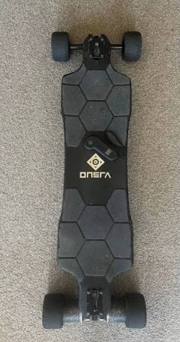 elektrische skateboard Onsra black carve met extra wielen, Sport en Fitness, Skateboarden, Ophalen, Gebruikt, Skateboard