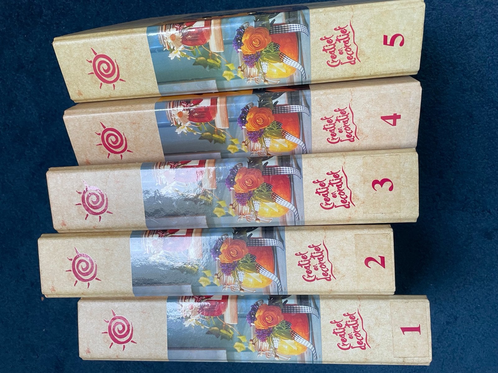 Creatief en Decoratief - Complete set (5 mappen), Boeken, Ophalen of Verzenden, Gelezen, Overige onderwerpen