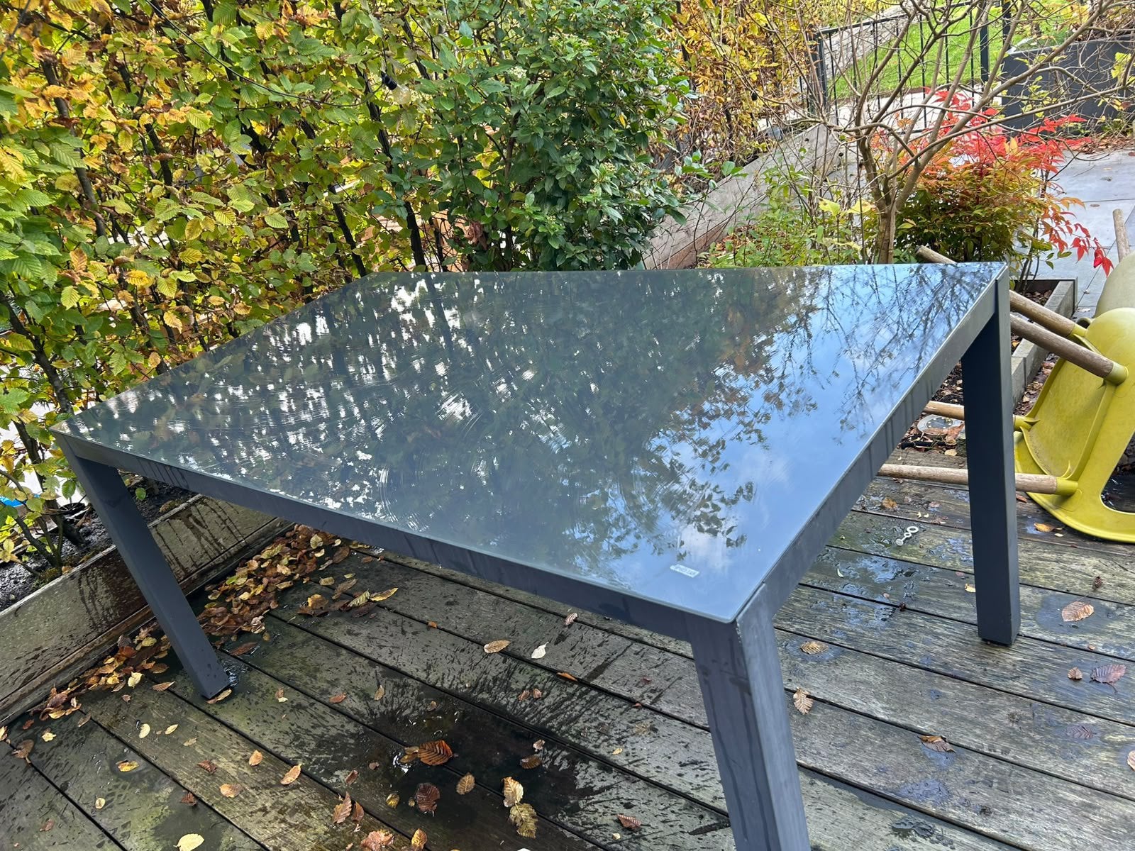 Moet weg! Tuintafel met glazen blad, Ophalen, Gebruikt, Rechthoekig, Aluminium