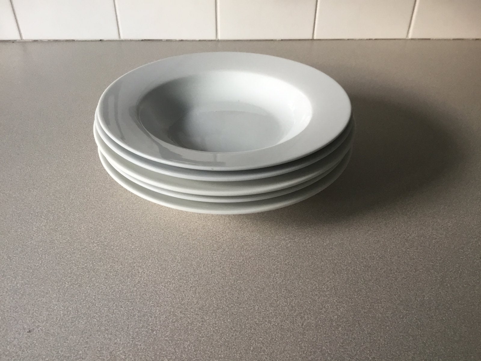 Zes diepe borden en drie soepkommen, Ophalen, Zo goed als nieuw, Overige stijlen, Bord(en)