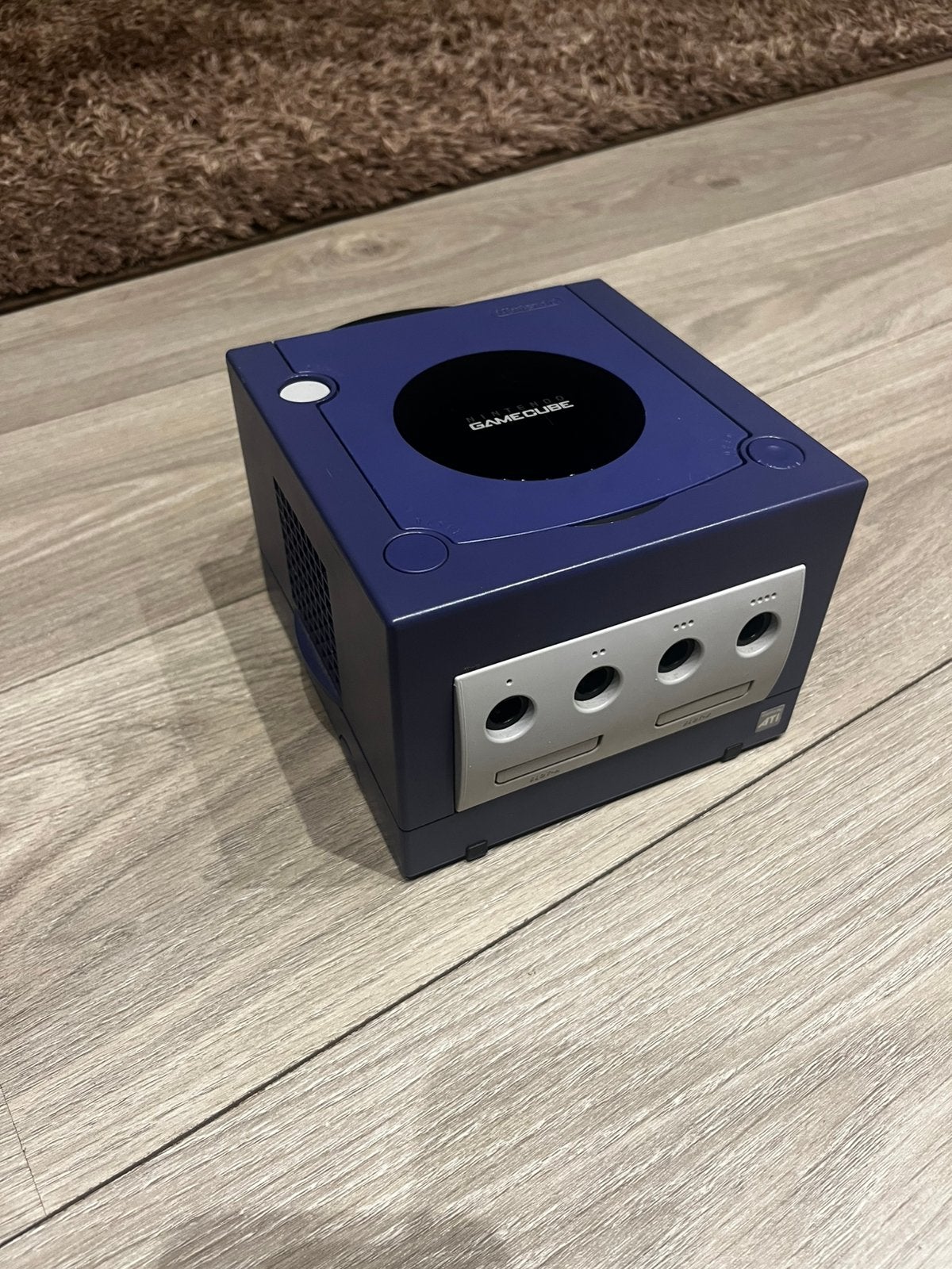 Nintendo GameCube Console met 2 controllers en Sonic Heroes, Spelcomputers en Games, Games | Nintendo GameCube, Gebruikt, 2 spelers