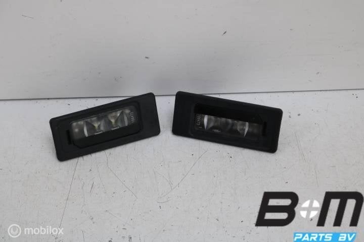 Set kentekenplaatverlichting VW Caddy 2k3 2016 3AF943021A, Gebruikt