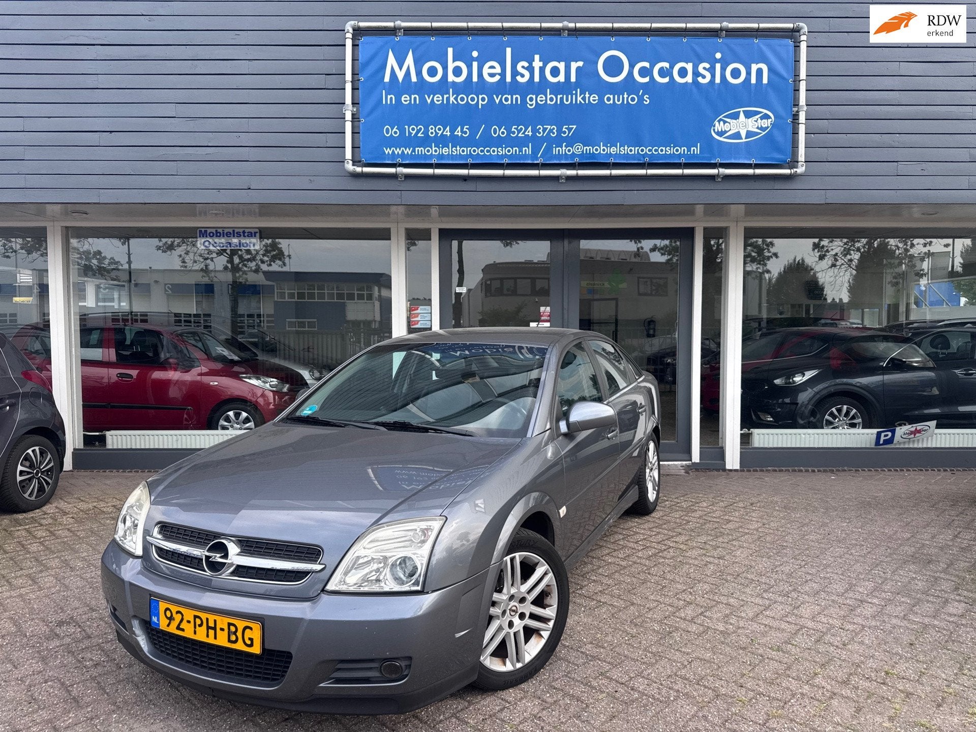 Opel Vectra GTS 1.8-16V Elegance, Auto's, Opel, Gebruikt, 4 cilinders, 1290 kg, 1796 cc