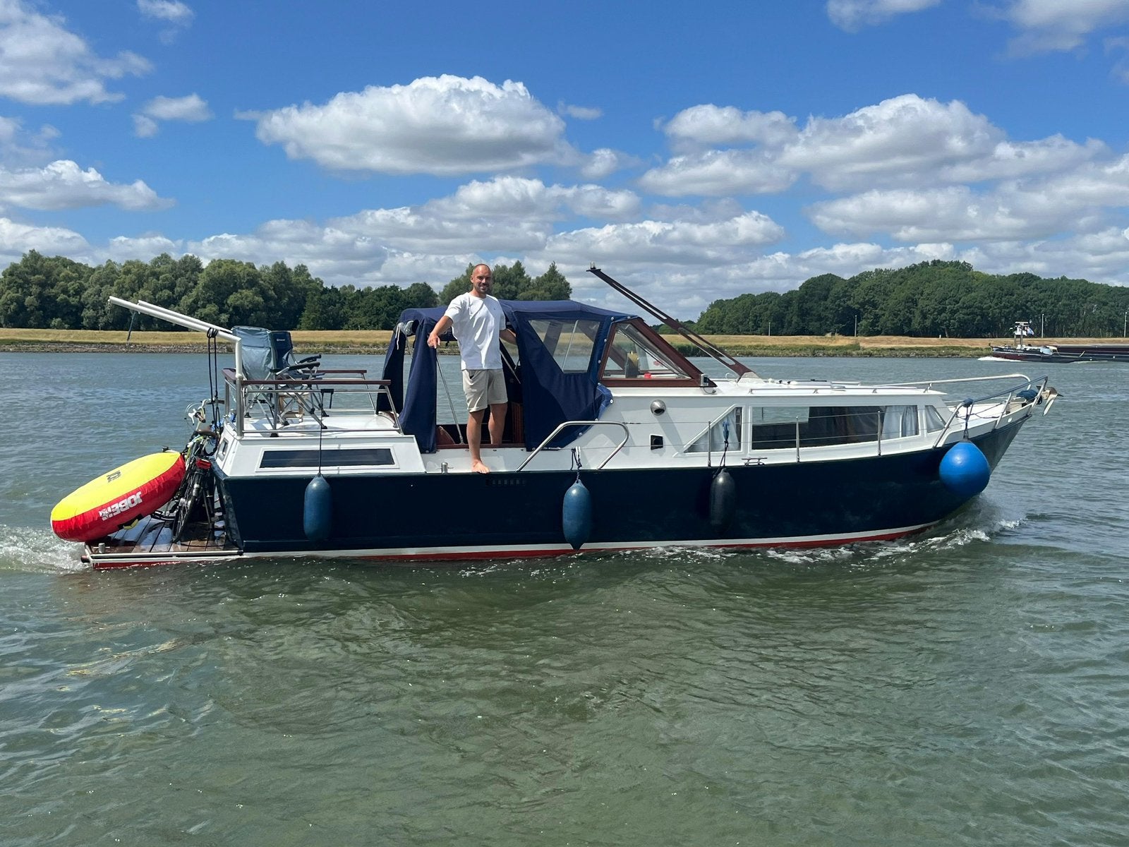 Valkkuiser ak sport 2x om 636, 1 motor vastgelopen, Watersport en Boten, 9 m, Gebruikt, Binnenboordmotor, Diesel