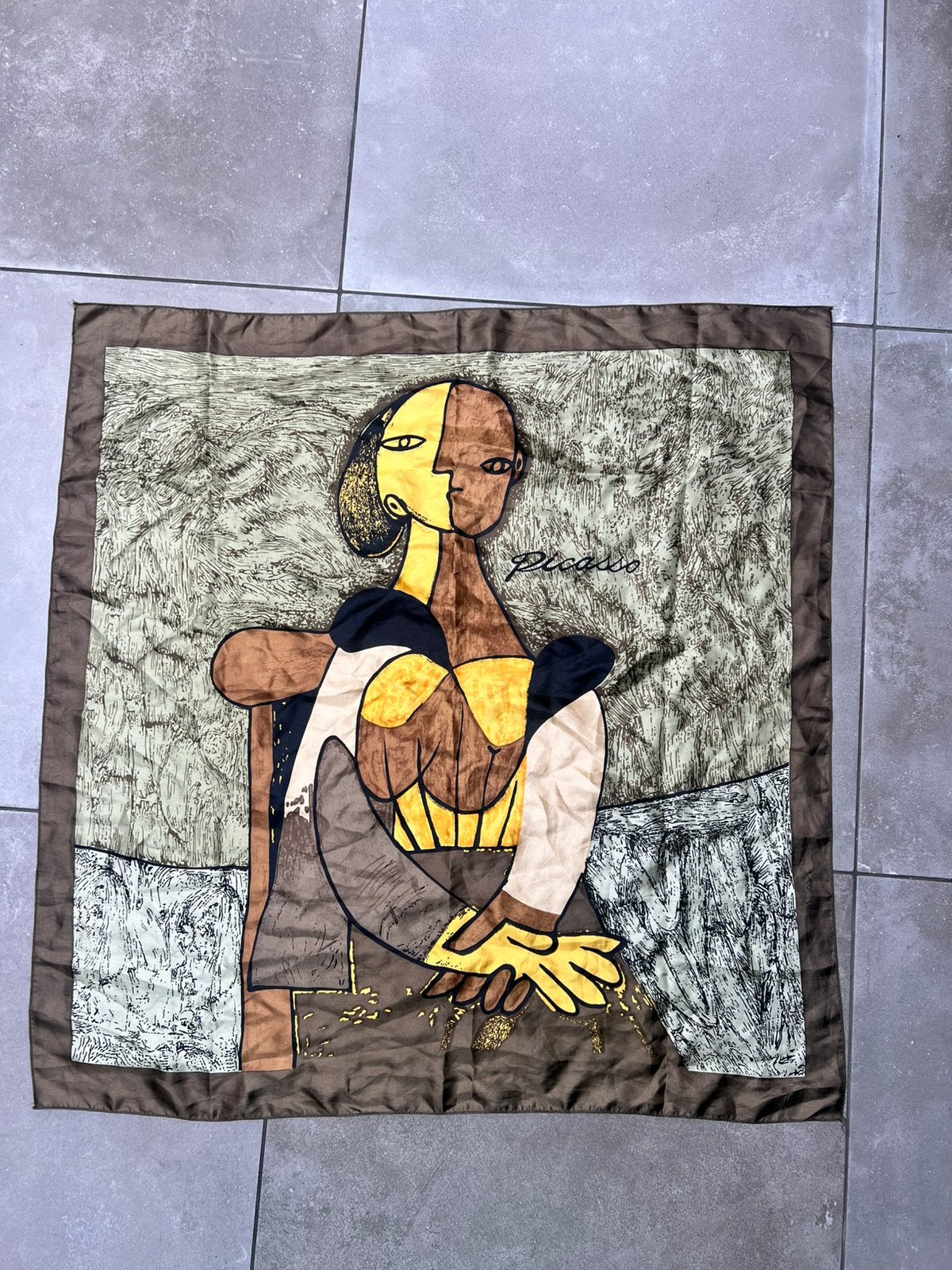 VINTAGE PICASSO ZIJDE SJAAL, Ophalen of Verzenden, Zo goed als nieuw, Maat 46/48 (XL) of groter, Sjaal