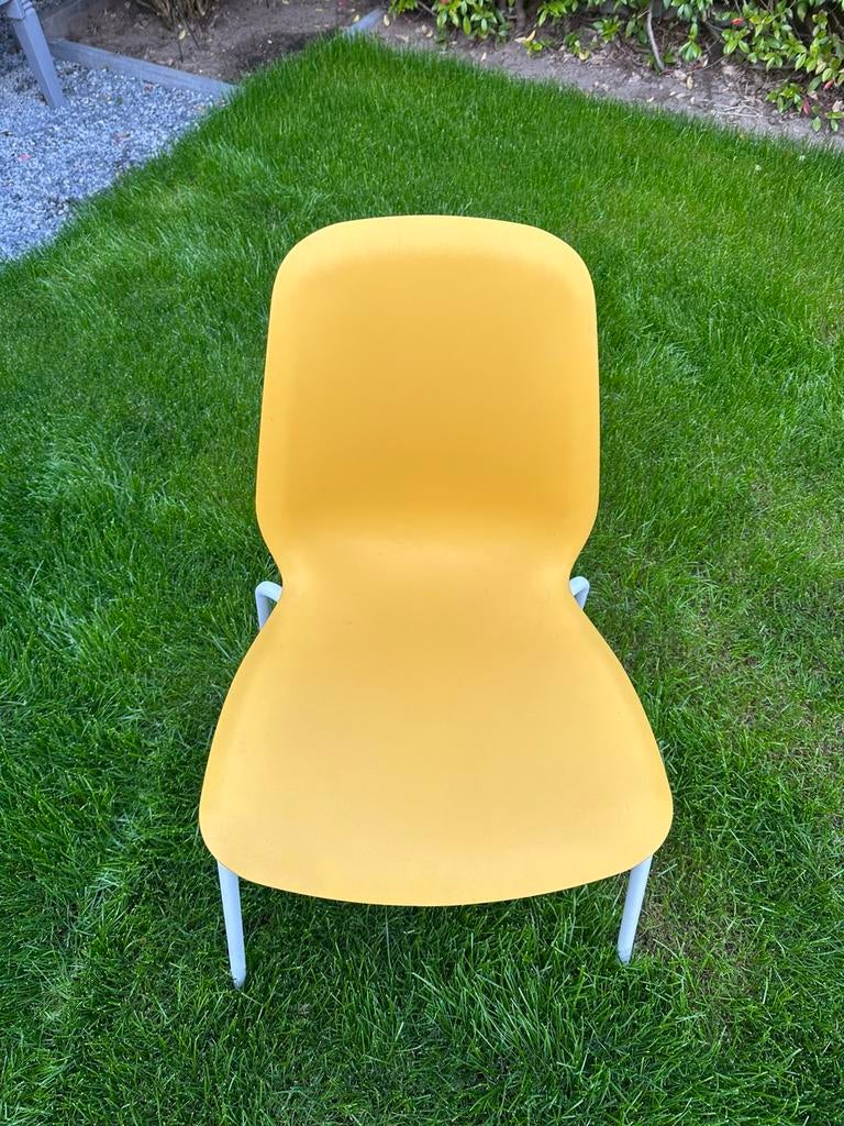 Een gele stoel van de IKEA, Ophalen, Kunststof, Overige kleuren, Zo goed als nieuw