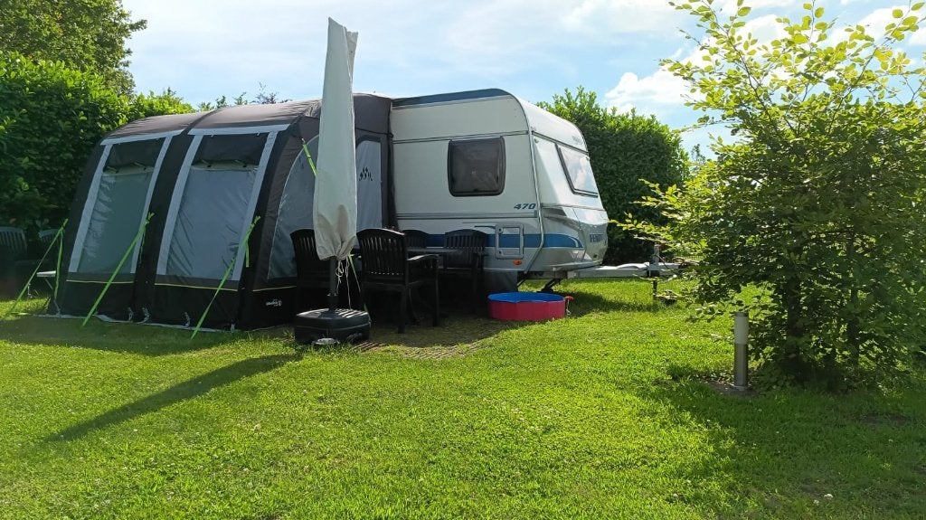 Caravan Fendt Saphir 470, Caravans en Kamperen, Caravans, Vast bed, Rondzit, Ringverwarming, Particulier