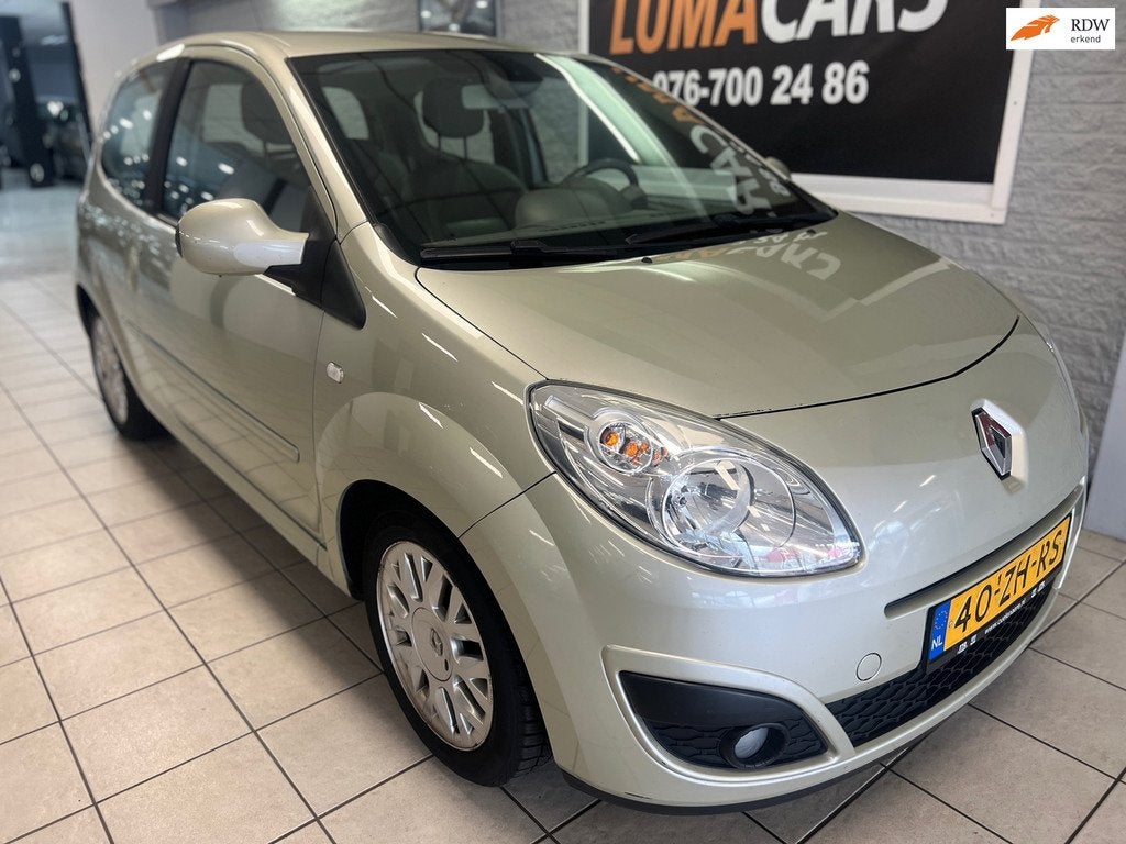 Renault Twingo 1.2-16V Initiale | Nieuwe APK| Cruise | Leder, Auto's, Voorwielaandrijving, Twingo, Gebruikt, 31 €/maand
