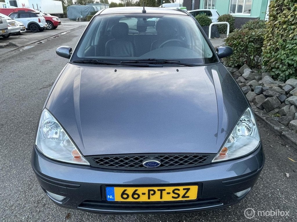Ford Focus 1.6-16V Futura Automaat 5DRS Apk Leder, Auto's, Ford, 1596 cc, 101 pk, Gebruikt, 49 €/maand