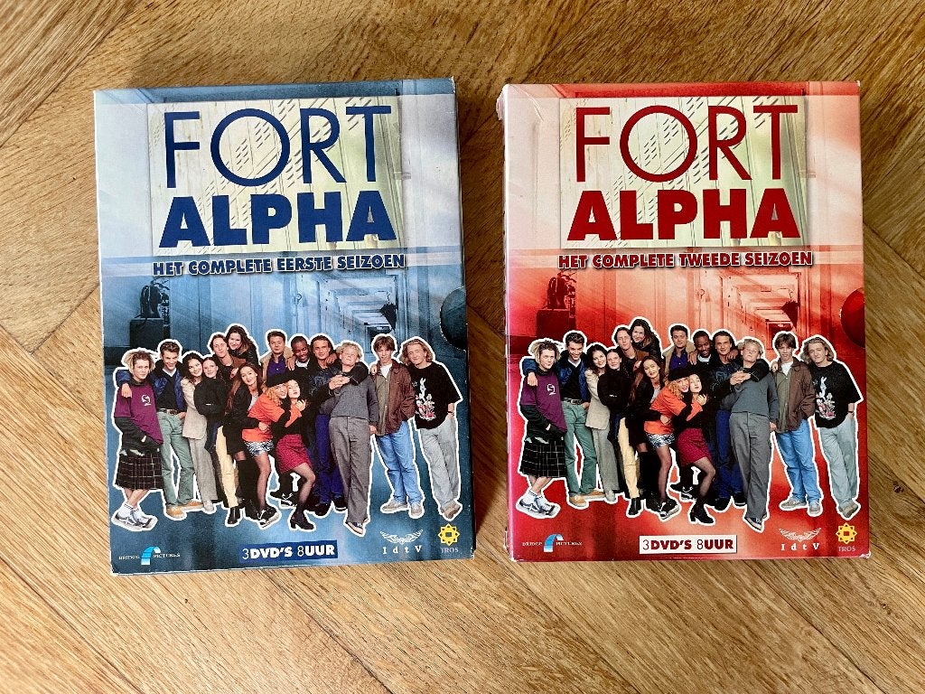 Fort Alpha - Complete serie (1-2) op DVD (nette staat), Cd's en Dvd's, Alle leeftijden, Zo goed als nieuw, Drama, Seizoen 1