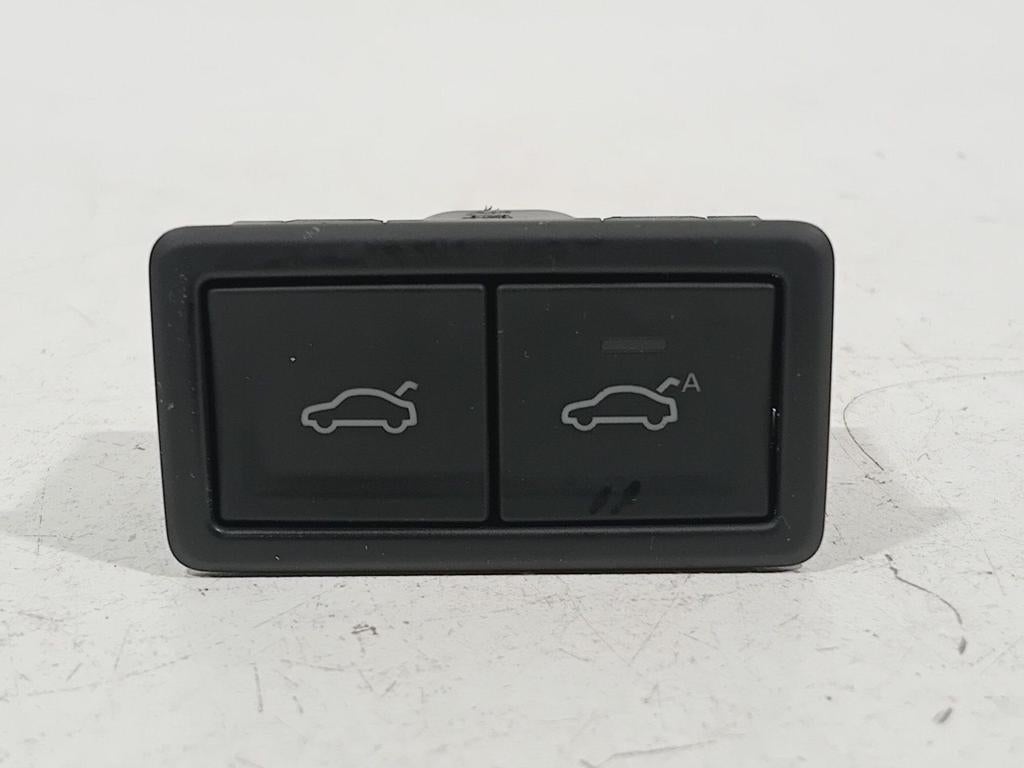 Achterklep ontgrendeling Volkswagen Passat, Auto-onderdelen, Carrosserie en Plaatwerk, Onderdelen@venauto.nl, Van der Ven Autorecycling B.V.