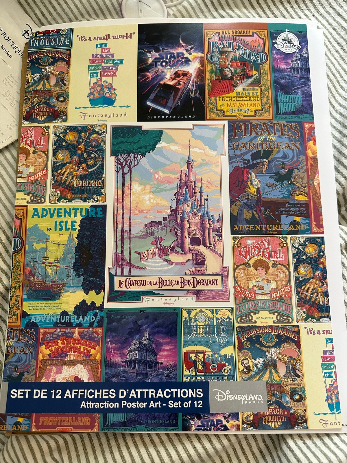 Set van originele Disney posters - Disneyland Parijs, Rechthoekig Staand, Nieuw, Ophalen of Verzenden, A1 t/m A3