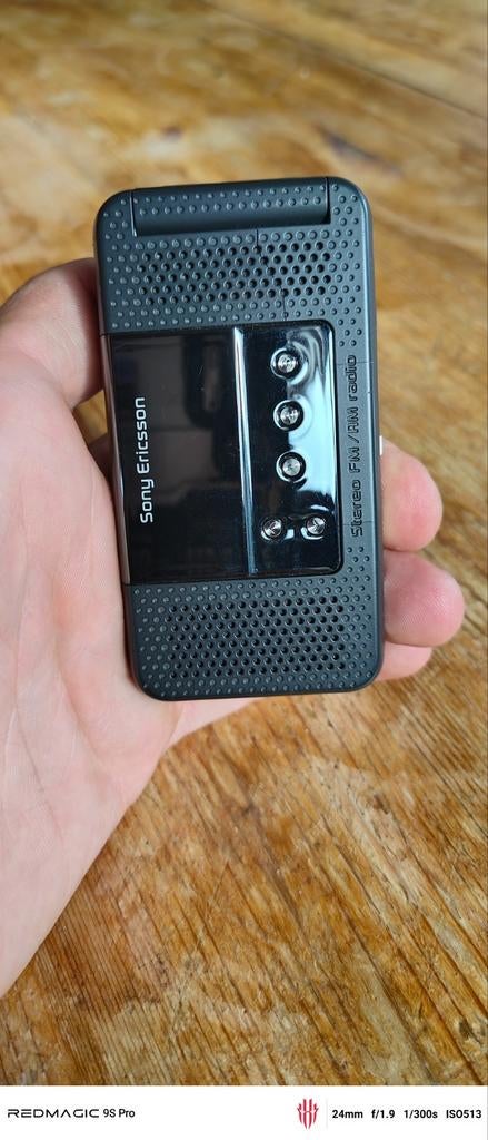 Zeldzame Sony Ericsson R306 telefoon - Werkt perfect!, Gebruikt, Inklapmodel, Ophalen of Verzenden, Minder dan 3 megapixel