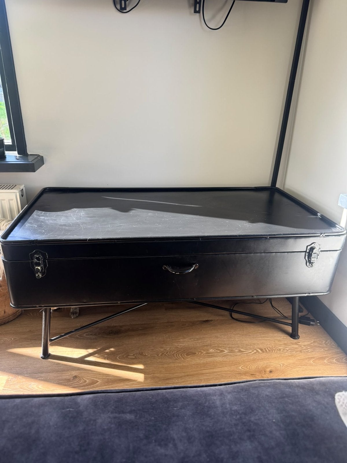 Salontafel kist zwart metaal met opbergruimte, Ophalen, Gebruikt, 50 tot 100 cm, 100 tot 150 cm