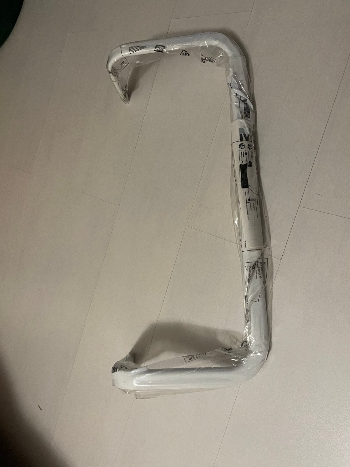 IKEA MULIG Kledingrek / Kledingstang - Nieuw in verpakking, Kleding | Dames, Kledingrekken, Ophalen, Nieuw