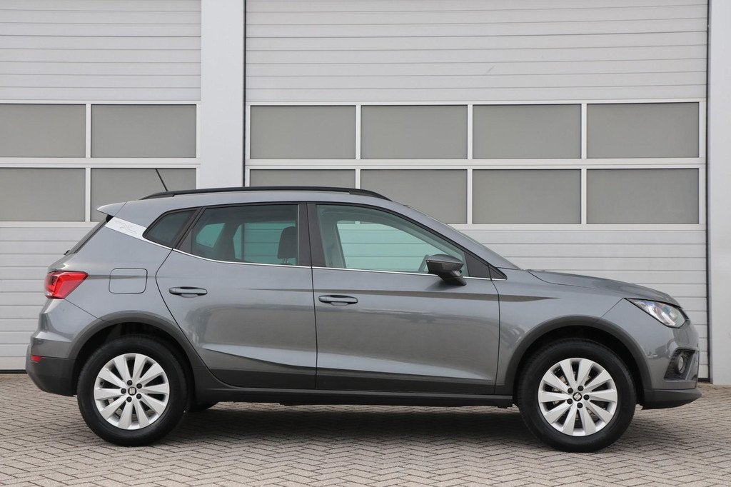 SEAT Arona 1.0 TSI 95pk Style Launch Edition | Trekhaak | Na, Voorwielaandrijving, 12 maanden, Stof, Gebruikt