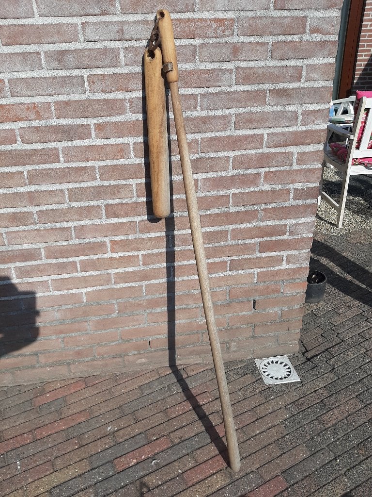 Vlegel boerengereedschap let op draaikop, Ophalen