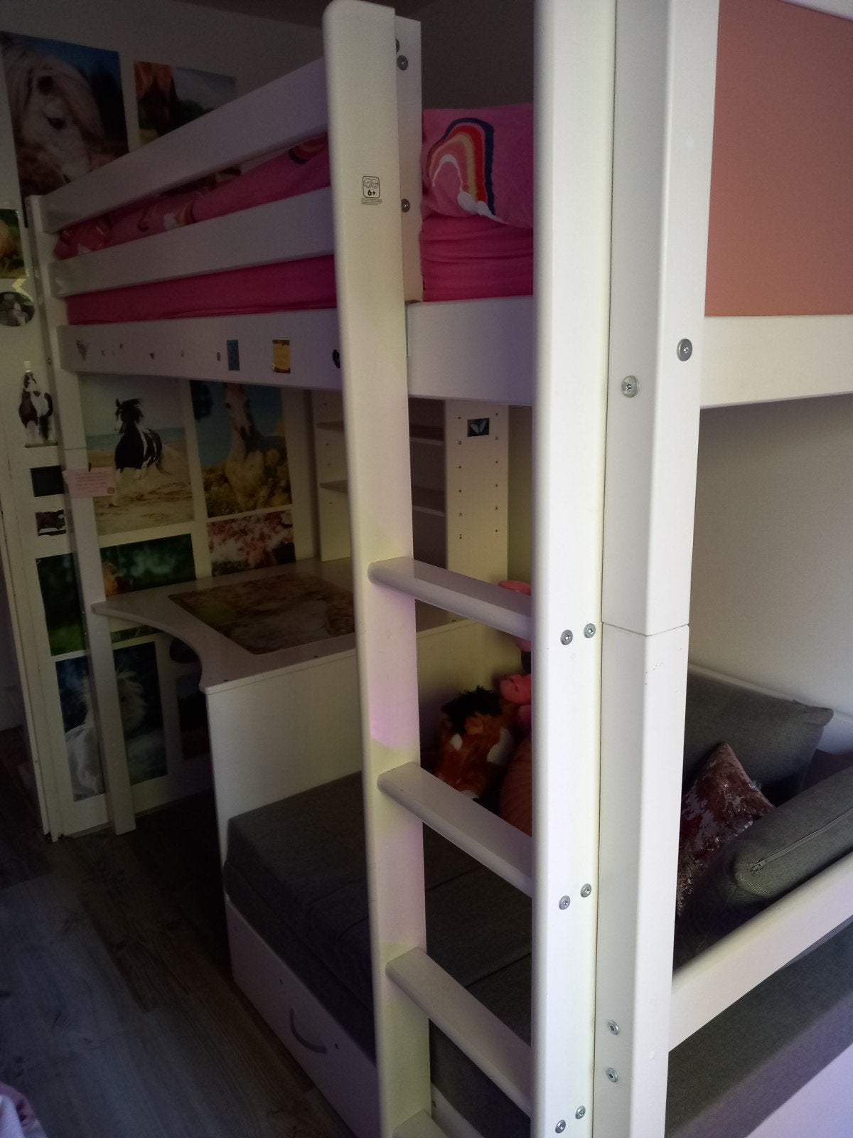 hoogslaper met bureau en logeer deel, Ophalen, Eenpersoons, Zo goed als nieuw, 90 cm