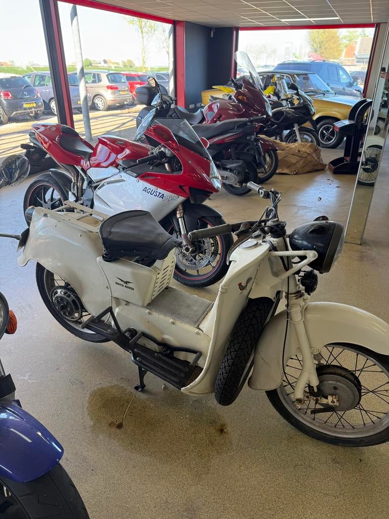 Moto Guzzi Galletto | staat al jaren stil, Particulier, Toermotor