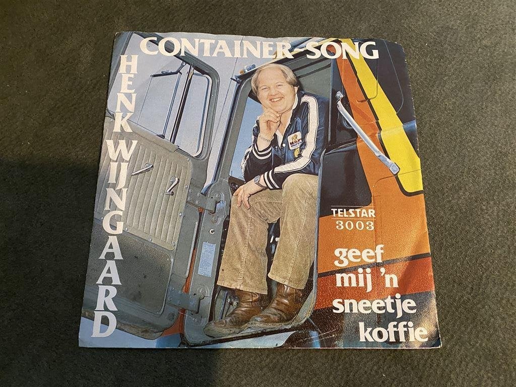 Henk wijngaard geef mij \'n sneetje koffie [701]