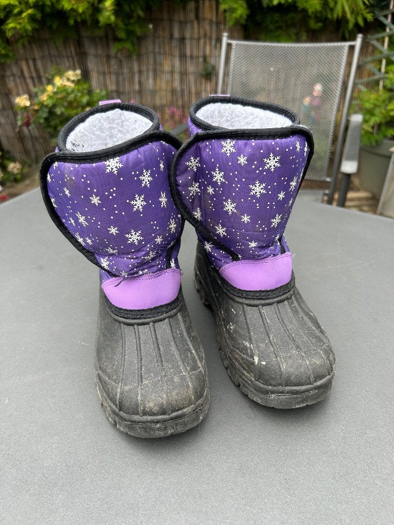 Snowboots maat 32, Kinderen en Baby's, Kinderkleding | Schoenen en Sokken, Ophalen, Gebruikt, Meisje, Laarzen