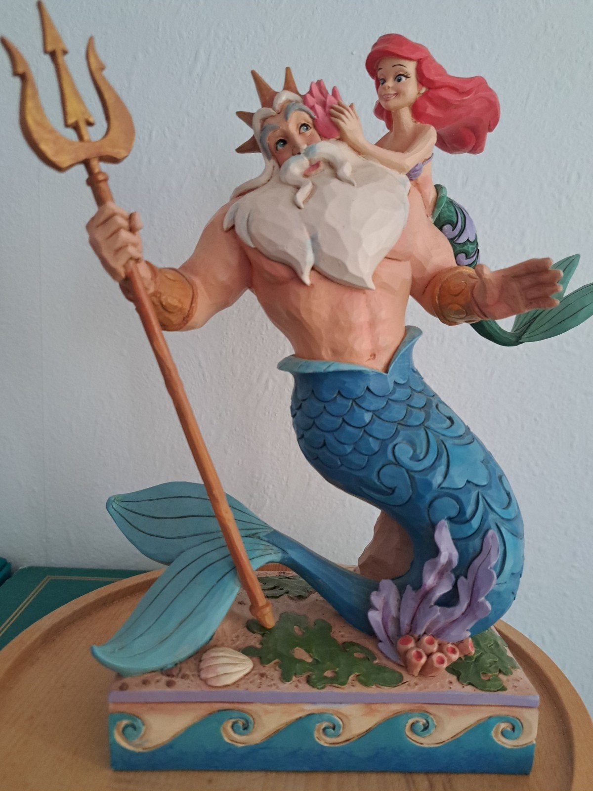 Te koop koning triton en ariel, Verzenden, Zo goed als nieuw, Beeldje of Figuurtje