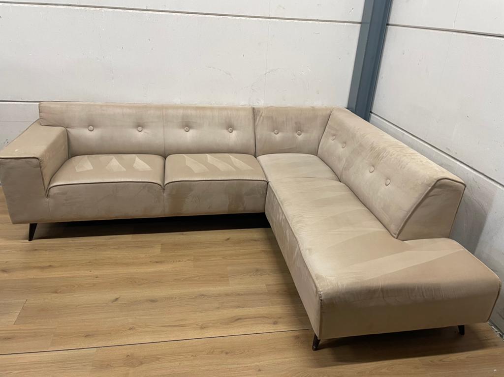 Mooie luxe suede creme beige hoekbank - GEREINIGD!!!, Huis en Inrichting, Banken | Bankstellen, Ophalen, 250 tot 300 cm, Luxe