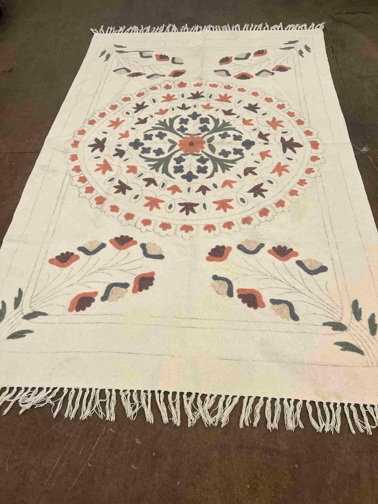 Geborduurd tafelkleed bloemen 202/130 cm, Gebruikt, Etten-Leur, DJT@dejuistetoon.eu, Ophalen of Verzenden