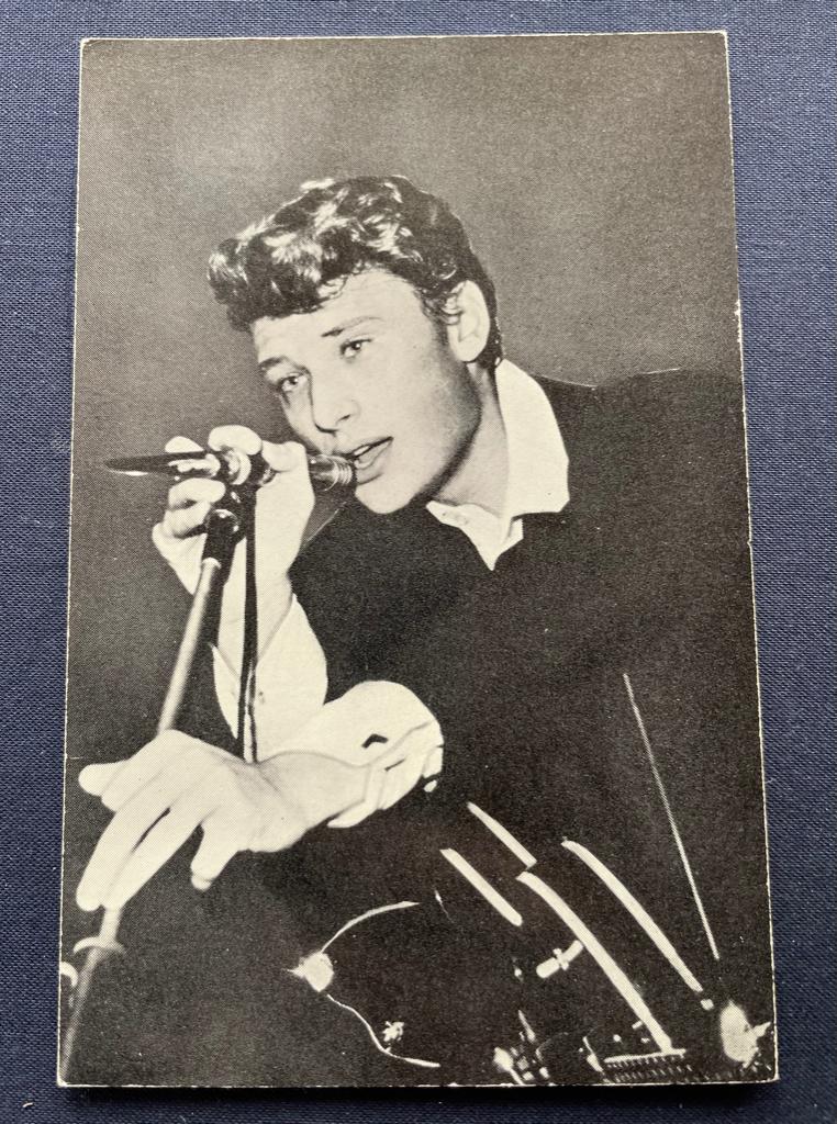 ansichtkaart / kaart van Johnny Hallyday 3., Verzamelen, Ansichtkaarten | Themakaarten, Verzenden, 1960 tot 1980, Sterren en Beroemdheden