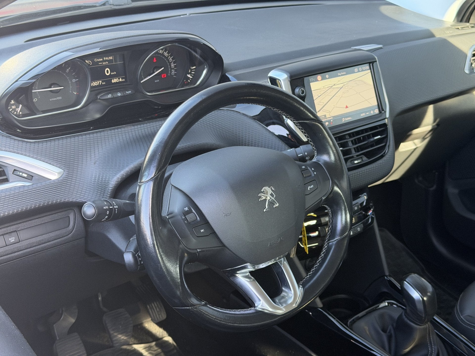 Peugeot 2008 1.2 PureTech Allure | Nieuwe APK | Pack connect, Auto's, Voorwielaandrijving, Met garantie (alle), Leder en Stof