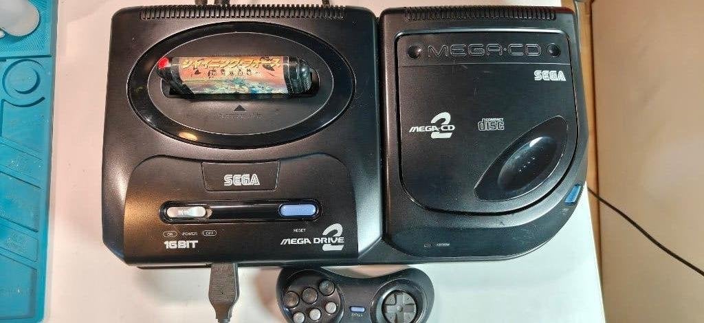 Sega Megadrive 2 - Mega CD 2 combo (JP), Spelcomputers en Games, Spelcomputers | Sega, Ophalen of Verzenden, Gebruikt, Met 1 controller
